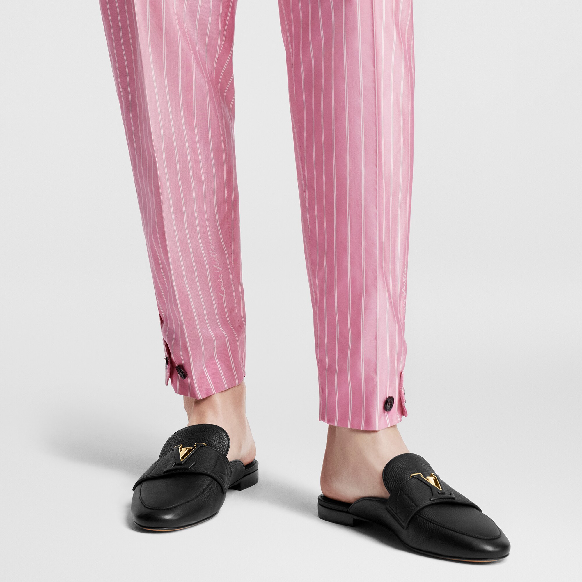 LOUIS VUITTON サテン オープントゥパンプス　〈314-1〉 LOUIS VUITTON サテン オープントゥパンプス〈314-1〉
